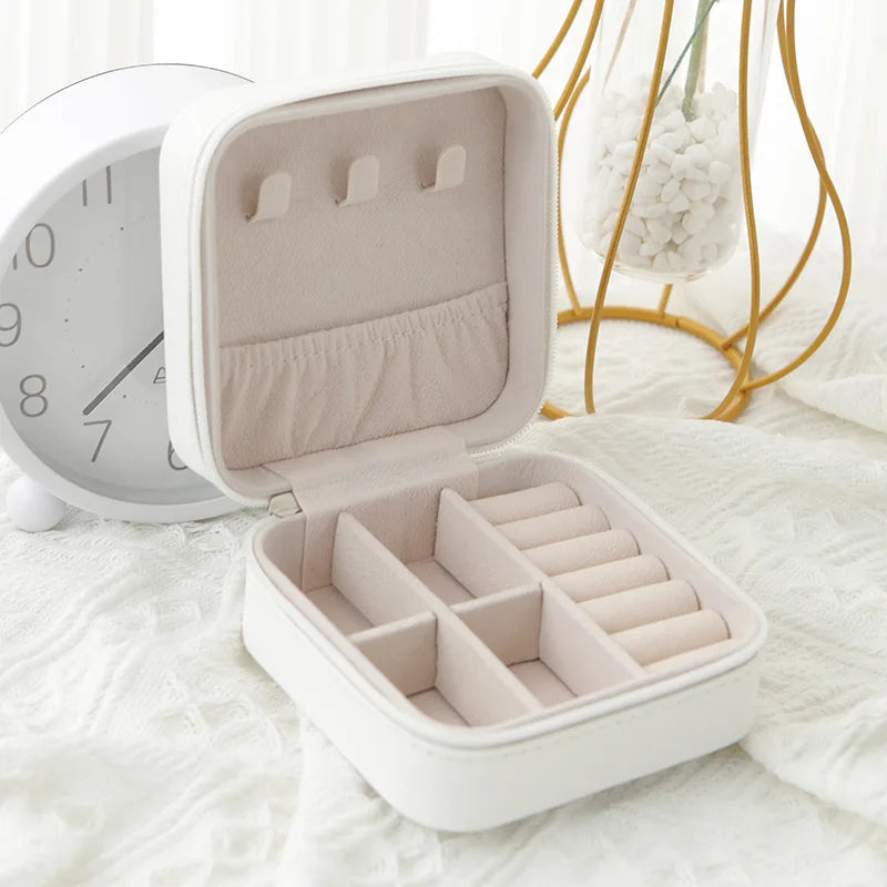 Travel Jewelry Storage Box – Leather Single Layer Organizer for Rings, Earrings & Accessories
