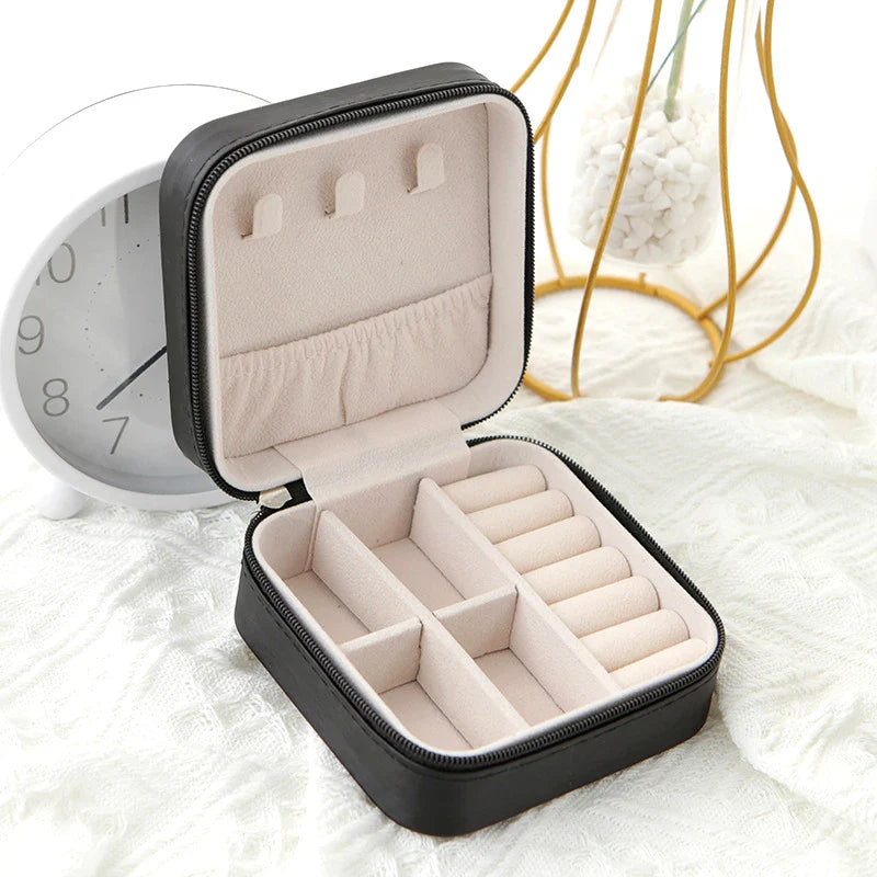 Travel Jewelry Storage Box – Leather Single Layer Organizer for Rings, Earrings & Accessories