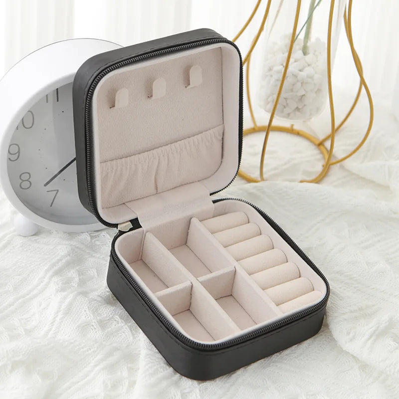 Travel Jewelry Storage Box – Leather Single Layer Organizer for Rings, Earrings & Accessories
